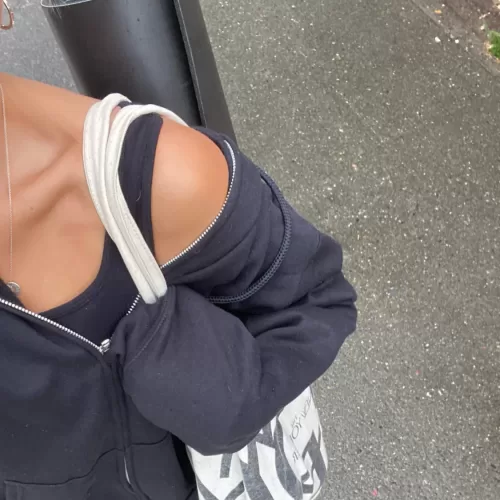 Perfect Sporty Girl Gift Guide for Christmas: Festive Finds She’ll Love