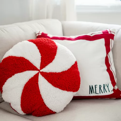 Cozy Christmas Pillows That Instantly Transform Your Holiday Decor